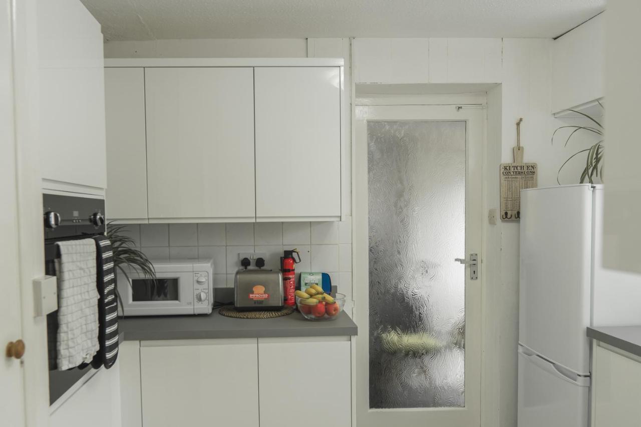 Idyllic 3-Bed House. 5-Min From Channel Tunnel Villa Folkestone Exteriör bild