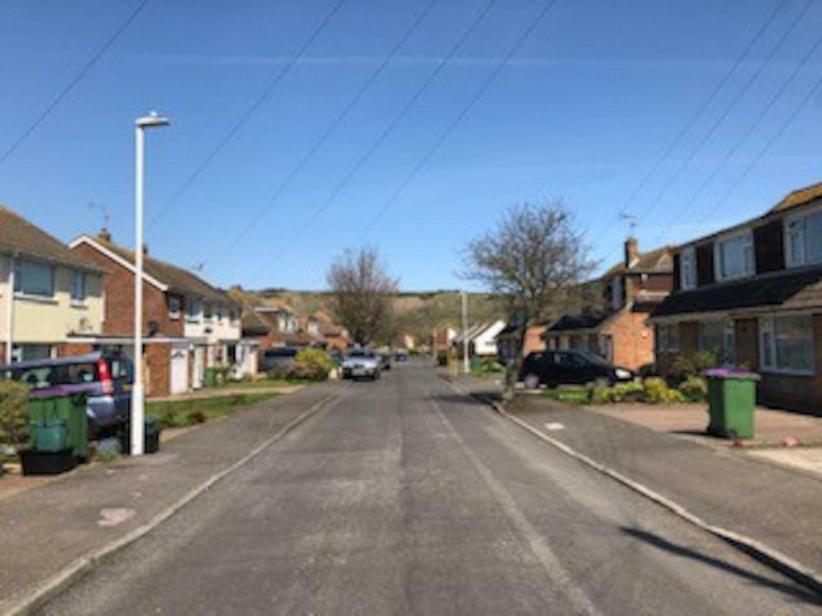 Idyllic 3-Bed House. 5-Min From Channel Tunnel Villa Folkestone Exteriör bild
