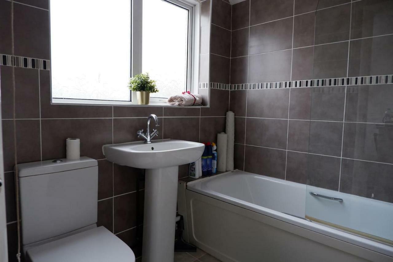 Idyllic 3-Bed House. 5-Min From Channel Tunnel Villa Folkestone Exteriör bild